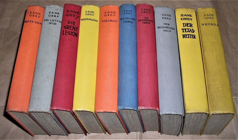 Grey, Konvolut von 10 Vorkriegsbänden.