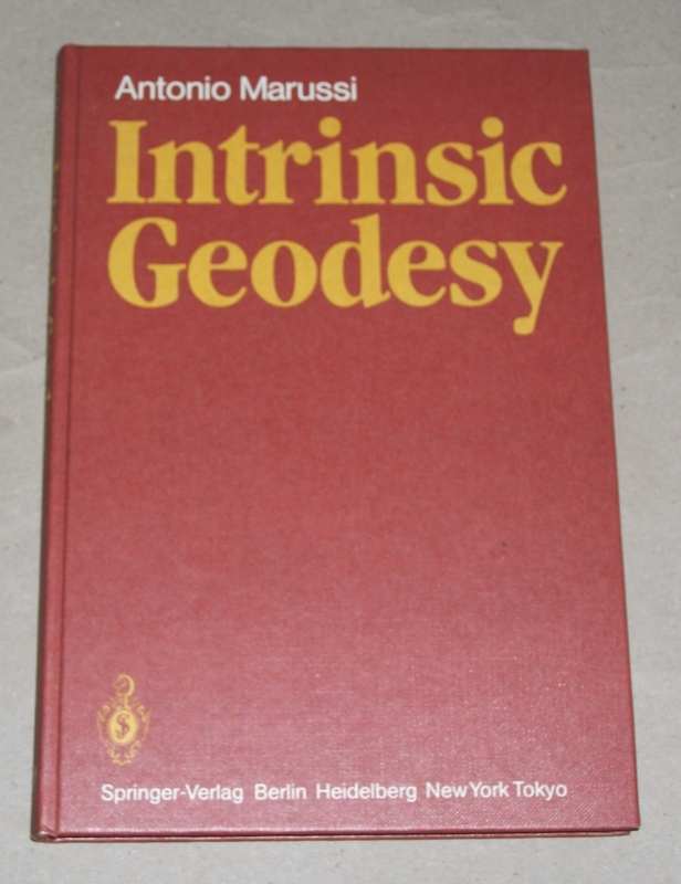 Marussi, Intrinsic geodesy