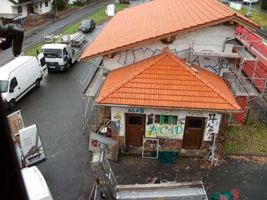 Die G�terhalle wird wieder einger�stet (S. Diehl)