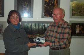 Spenden�bergabe. D. Diehl